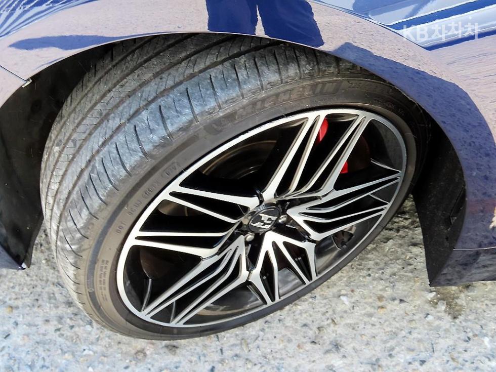 Kia Stinger — miniaturë 20