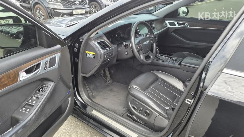 Hyundai Genesis — miniaturë 3