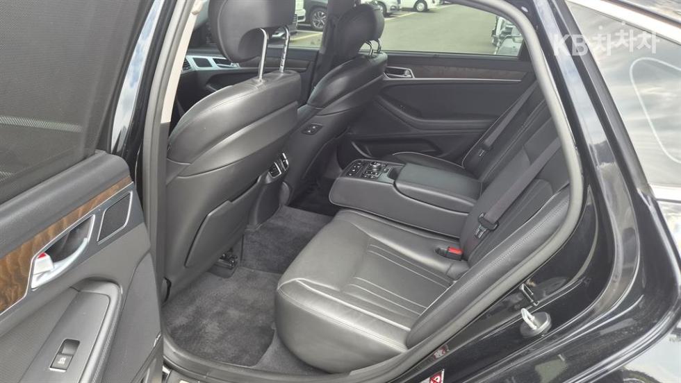 Hyundai Genesis — miniaturë 4