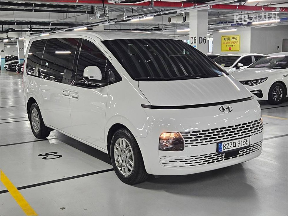Hyundai Staria — miniaturë 3