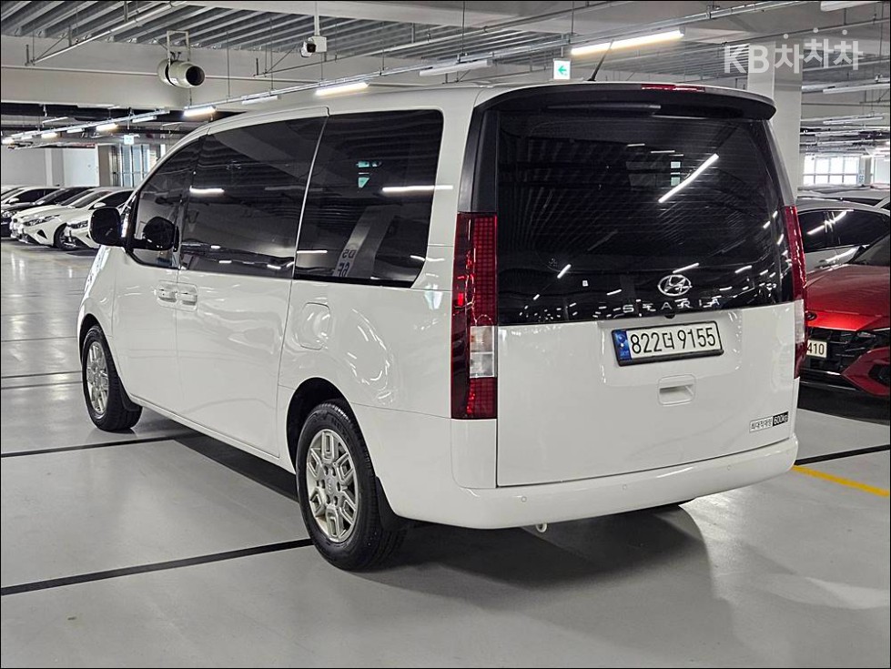 Hyundai Staria — miniaturë 4