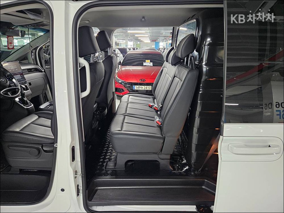 Hyundai Staria — miniaturë 7