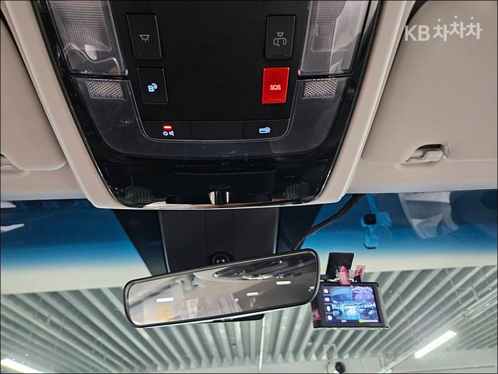 Hyundai Staria — miniaturë 17