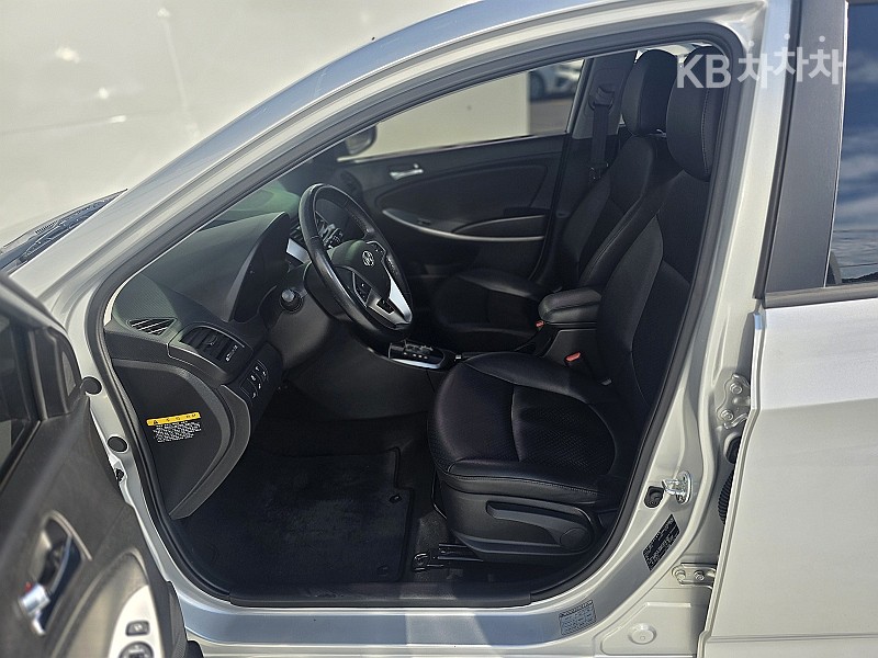 Hyundai Accent — miniaturë 4