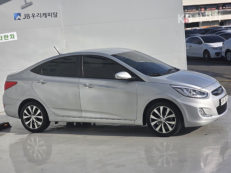 Hyundai Accent — miniaturë 20
