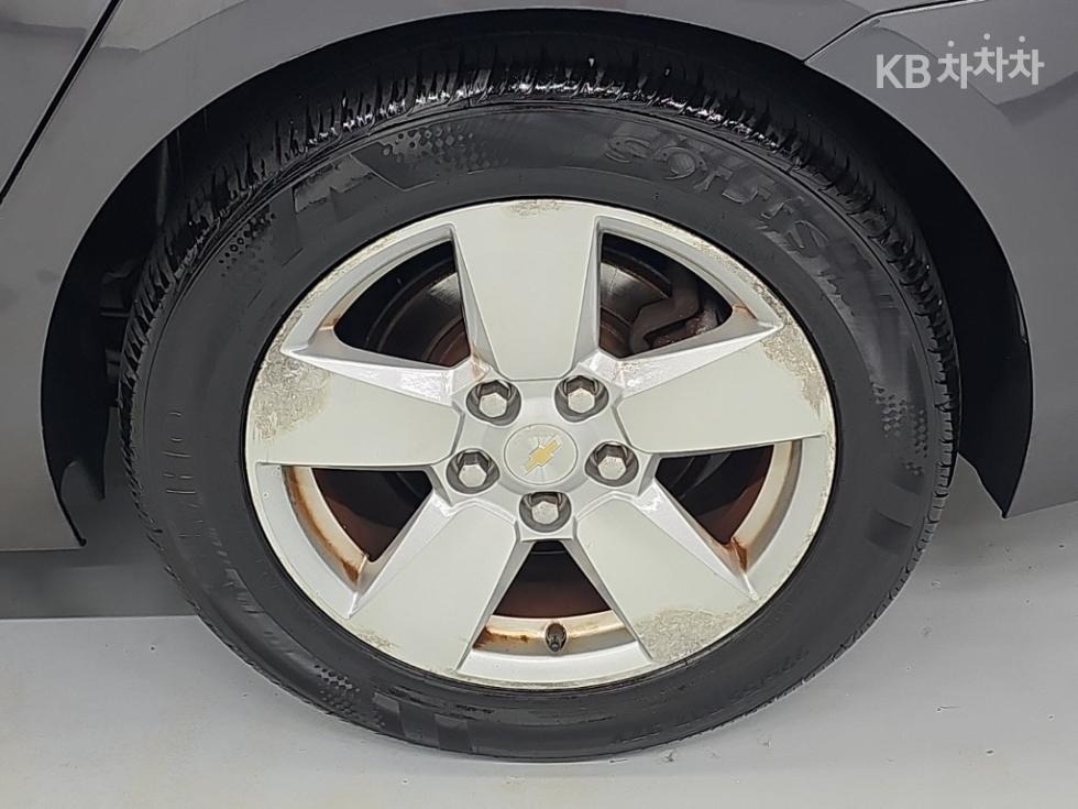 Chevrolet Malibu — miniaturë 20