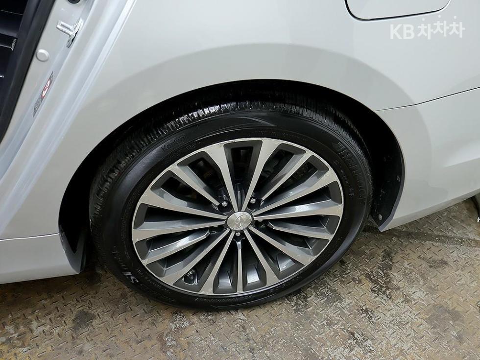 Hyundai Grandeur — miniaturë 8