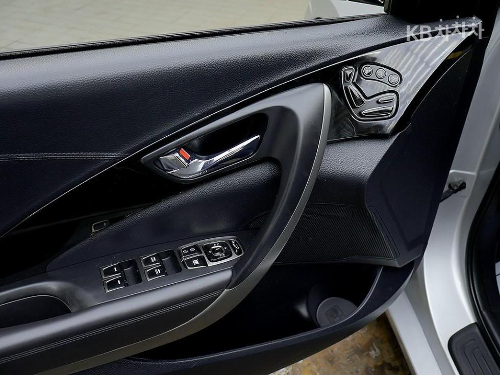 Hyundai Grandeur — miniaturë 13