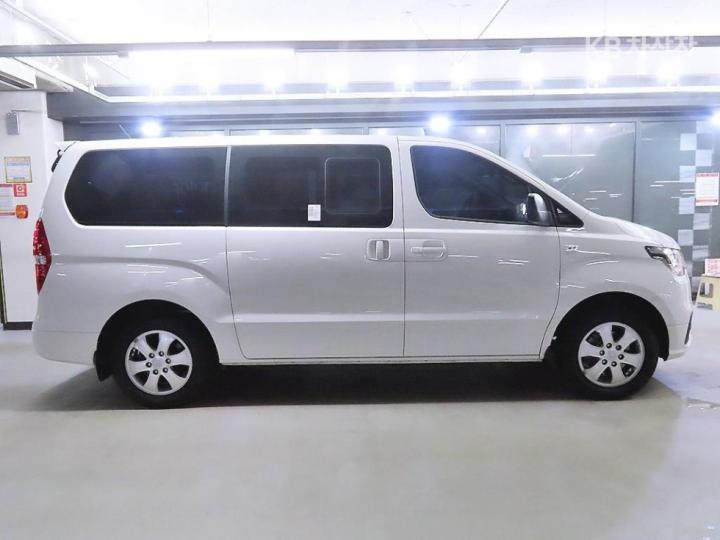 Hyundai Starex — miniaturë 3