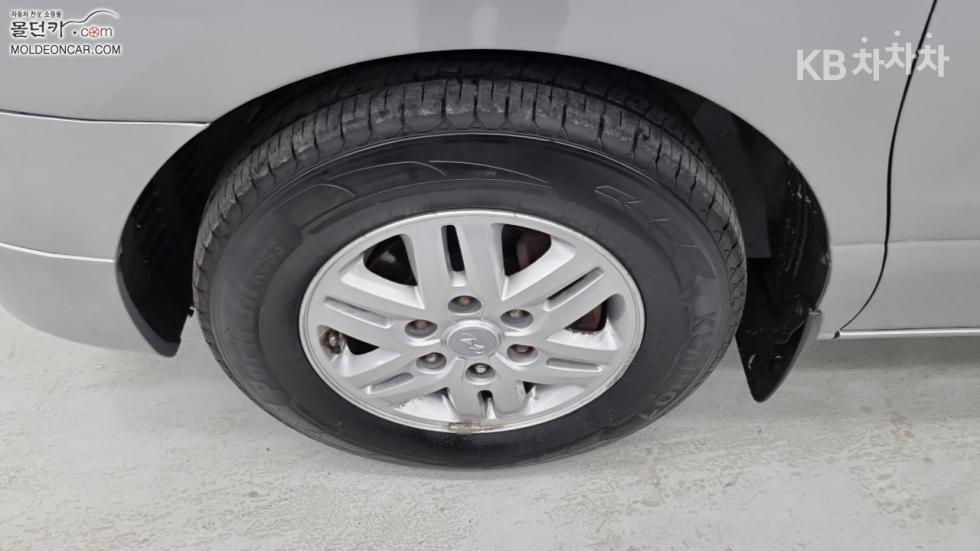 Hyundai Starex — miniaturë 4