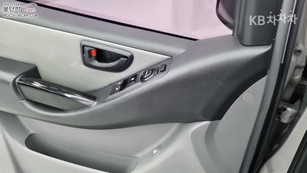 Hyundai Starex — miniaturë 13