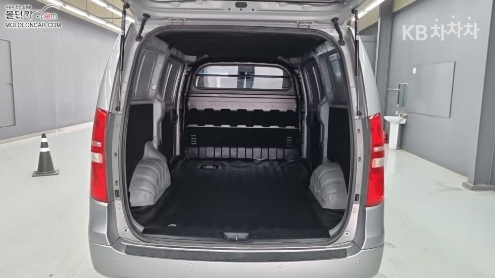 Hyundai Starex — miniaturë 14