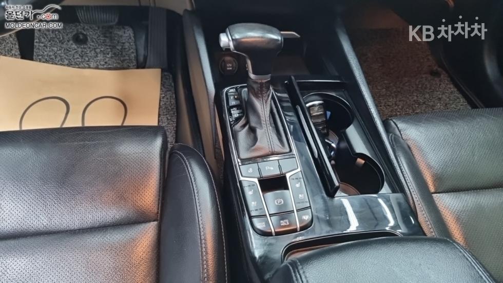 Kia K7 — miniaturë 14