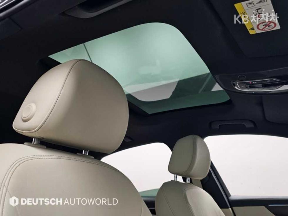 Audi A6 — miniaturë 18