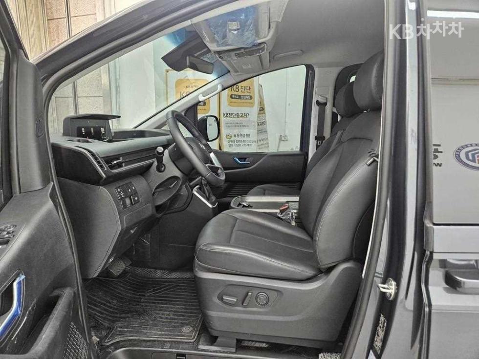 Hyundai Staria — miniaturë 5
