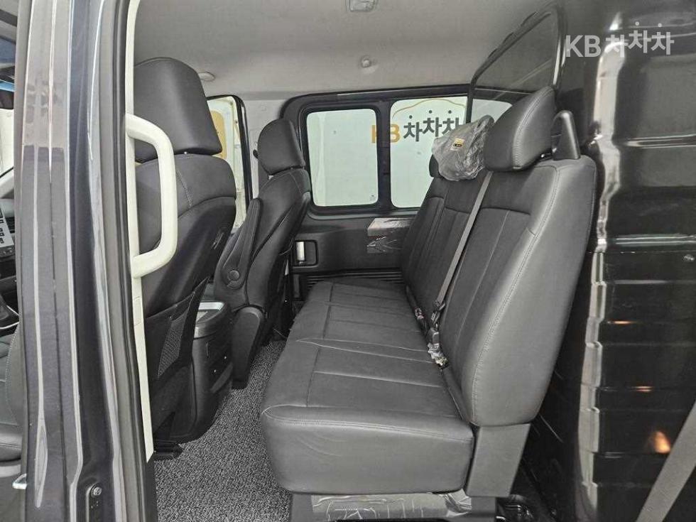 Hyundai Staria — miniaturë 6
