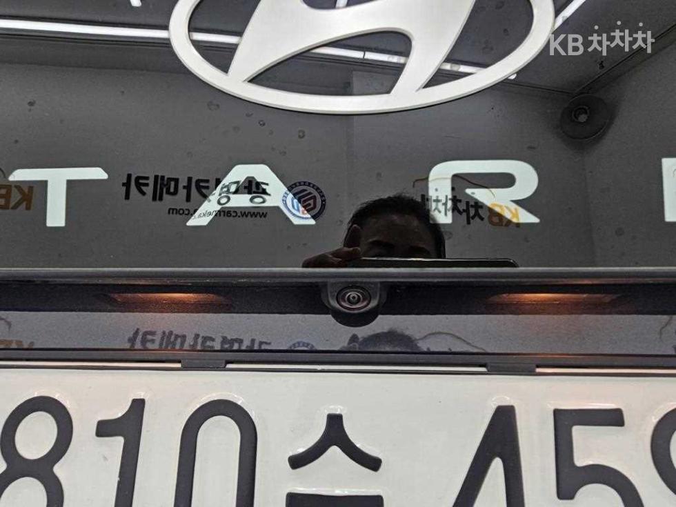 Hyundai Staria — miniaturë 17