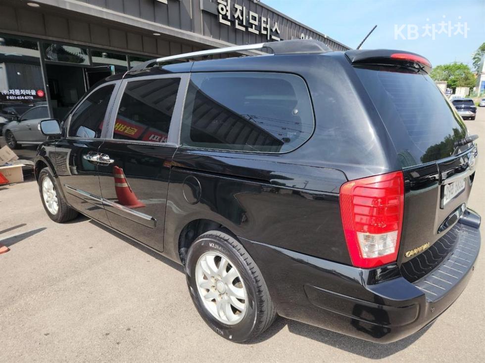 Kia Carnival — miniaturë 6