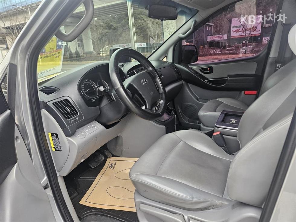 Hyundai Starex — miniaturë 3