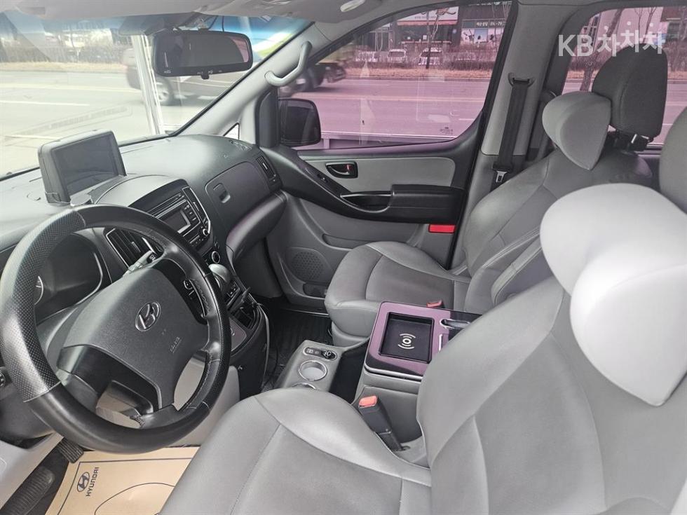 Hyundai Starex — miniaturë 4