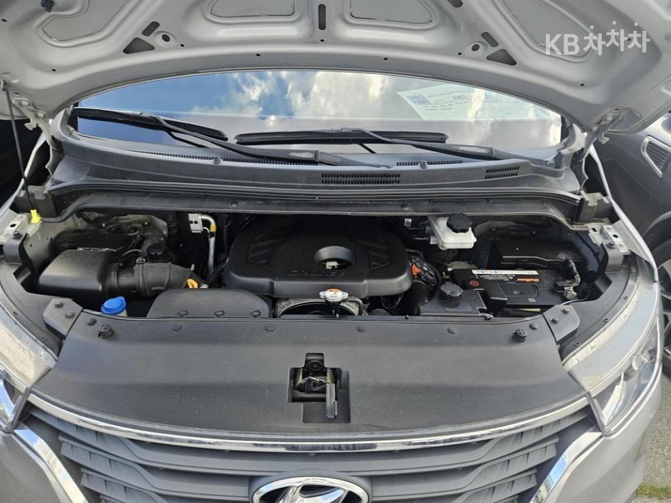 Hyundai Starex — miniaturë 10