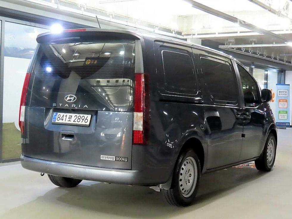 Hyundai Staria Smart — фото 4