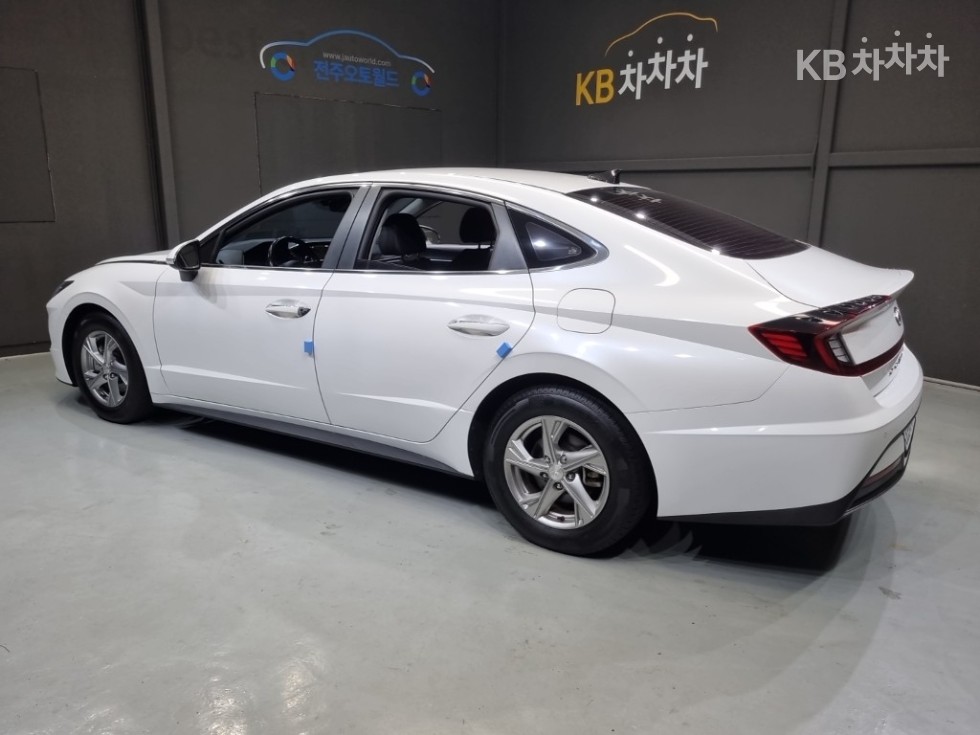 Hyundai Sonata Smart — фото 4
