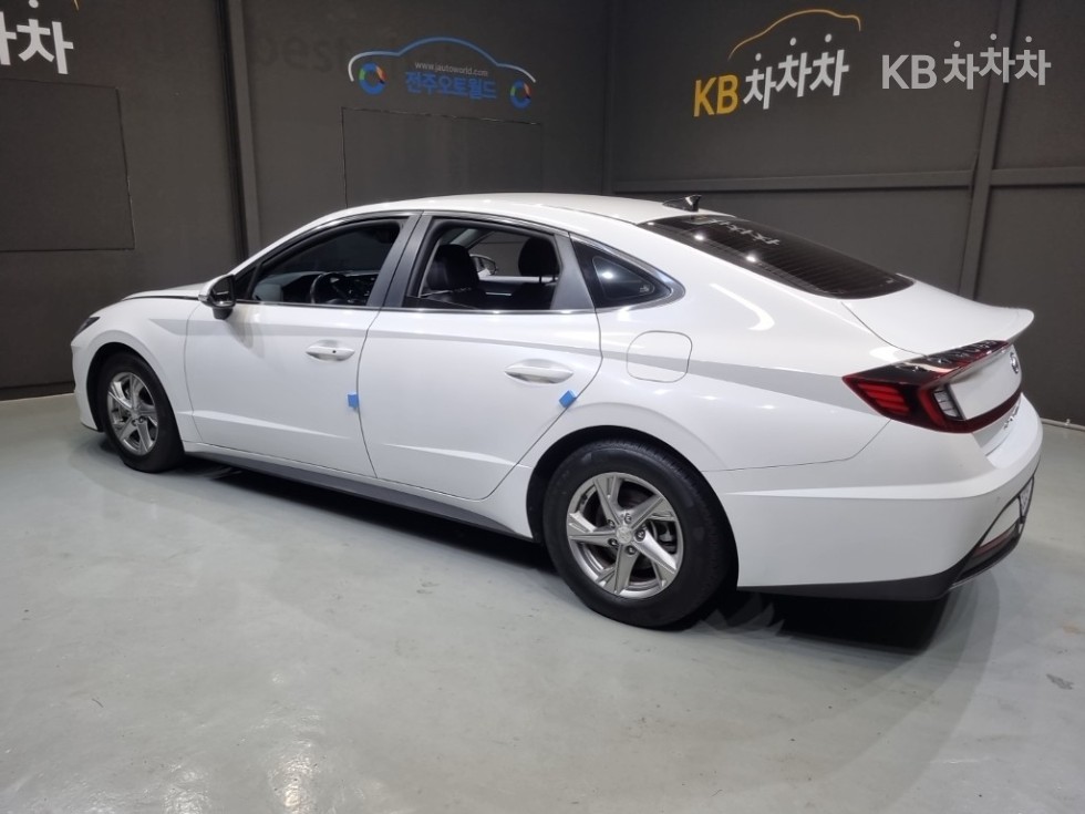 Hyundai Sonata Smart — фото 4