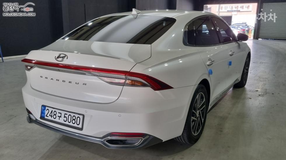 Hyundai Grandeur — miniaturë 2