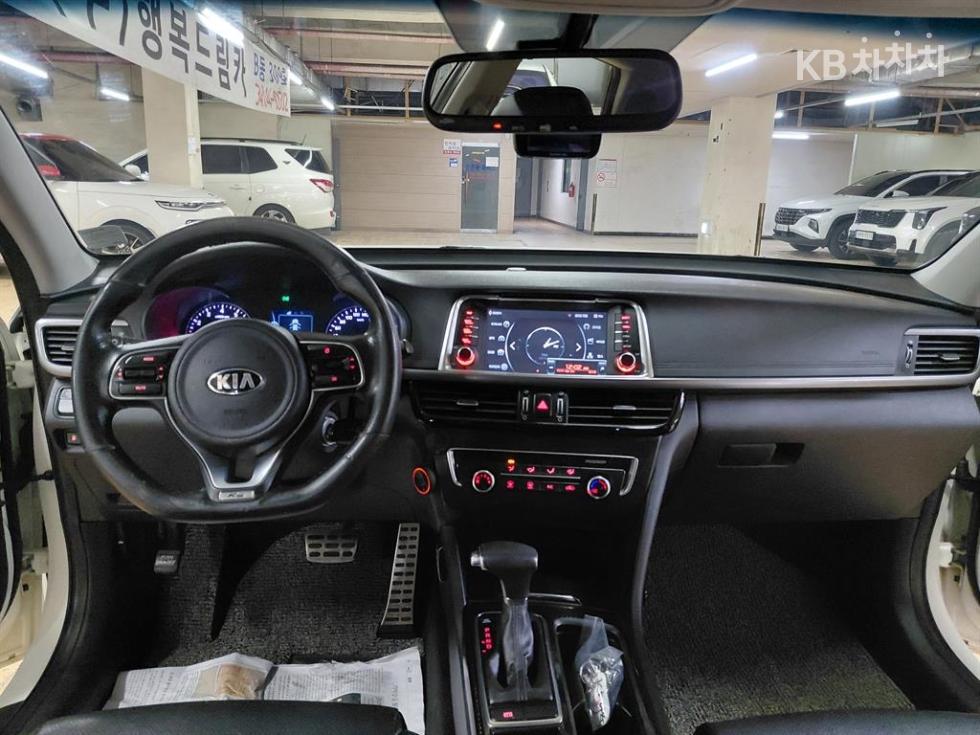 Kia K5 — miniaturë 7