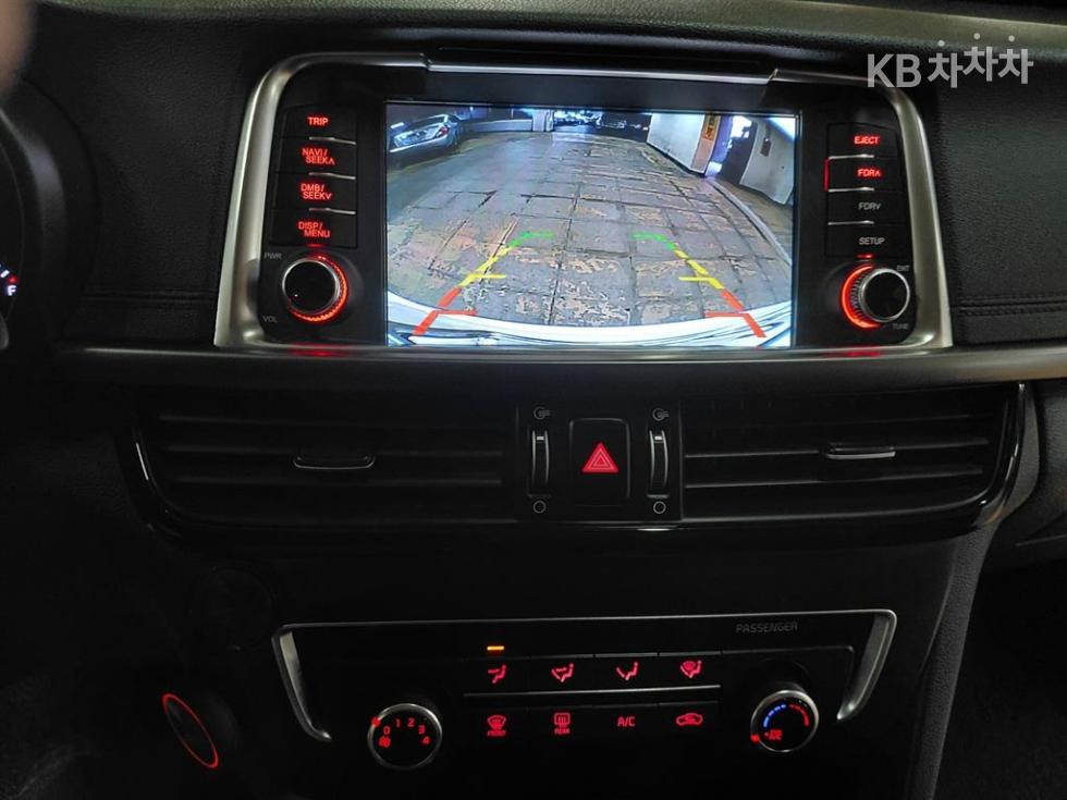 Kia K5 — miniaturë 9