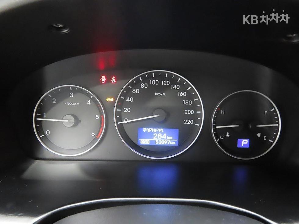 Hyundai Starex — miniaturë 6