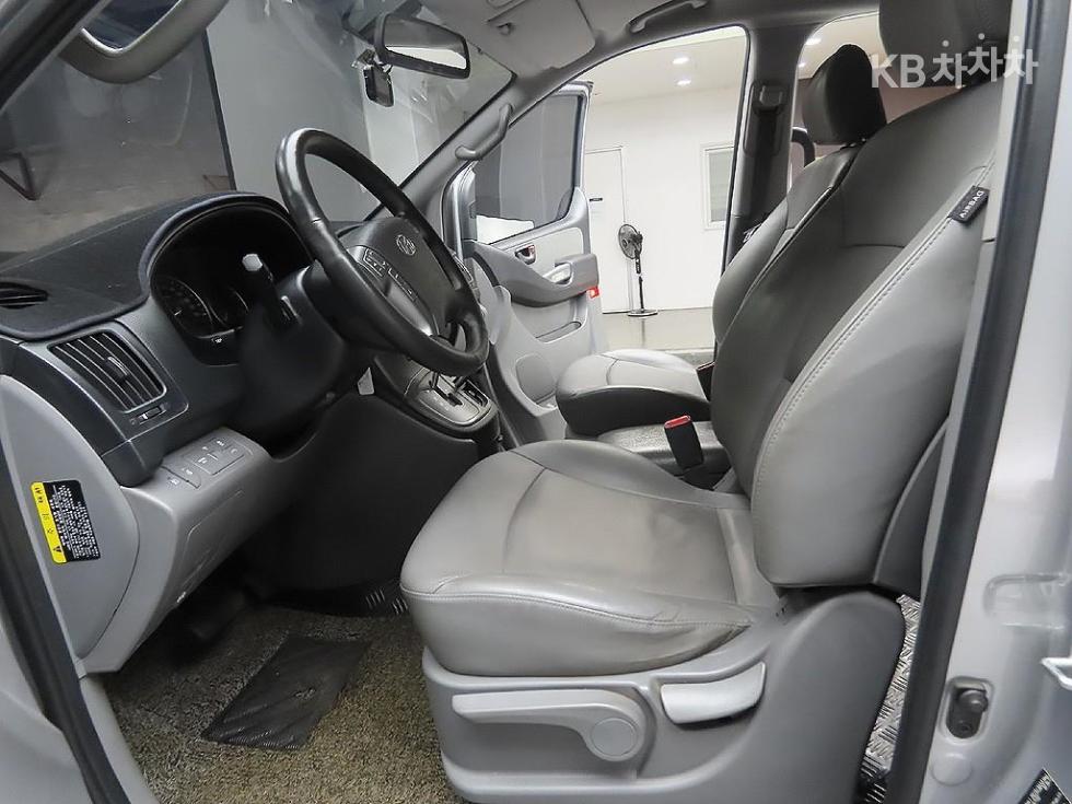 Hyundai Starex — miniaturë 16