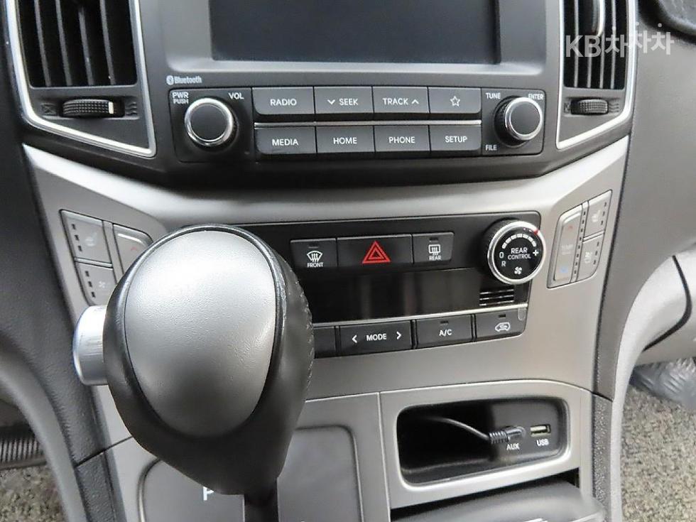Hyundai Starex — miniaturë 18