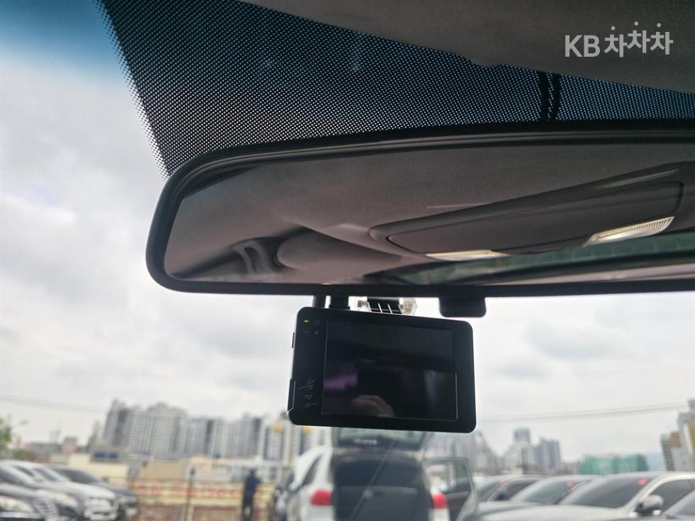 Kia K7 — miniaturë 12