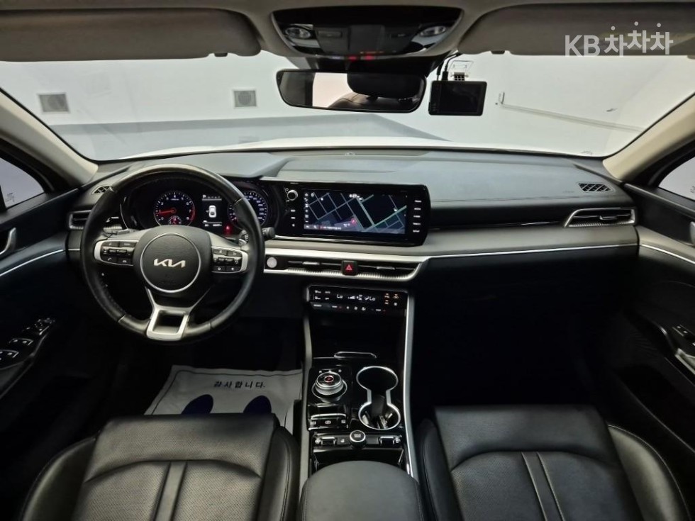 Kia K5 — miniaturë 6