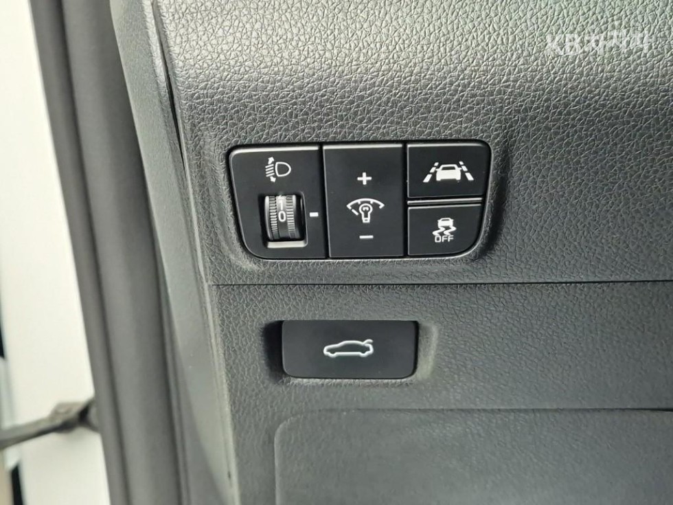 Kia K5 — miniaturë 17