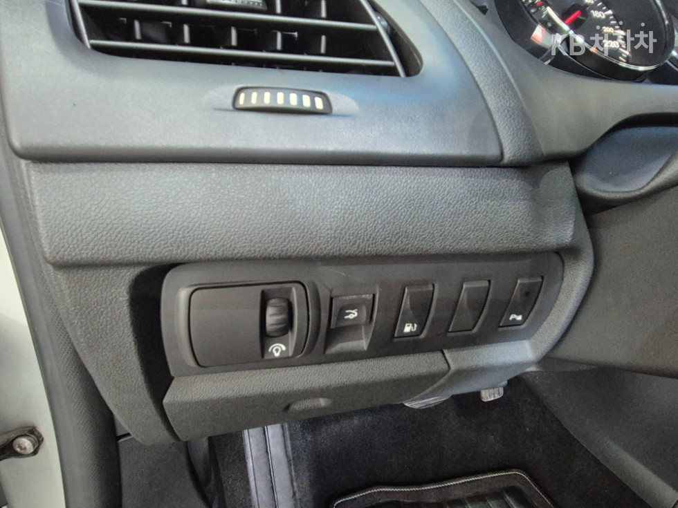 Renault SM3 — miniaturë 12