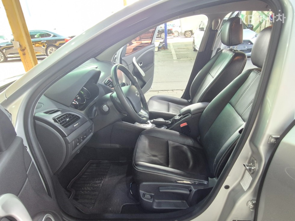 Renault SM3 — miniaturë 6