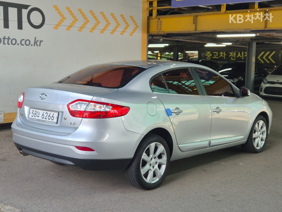 Renault SM3 — miniaturë 2