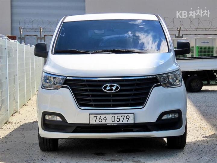 Hyundai Starex wagon 12  seats  smart — foto 1