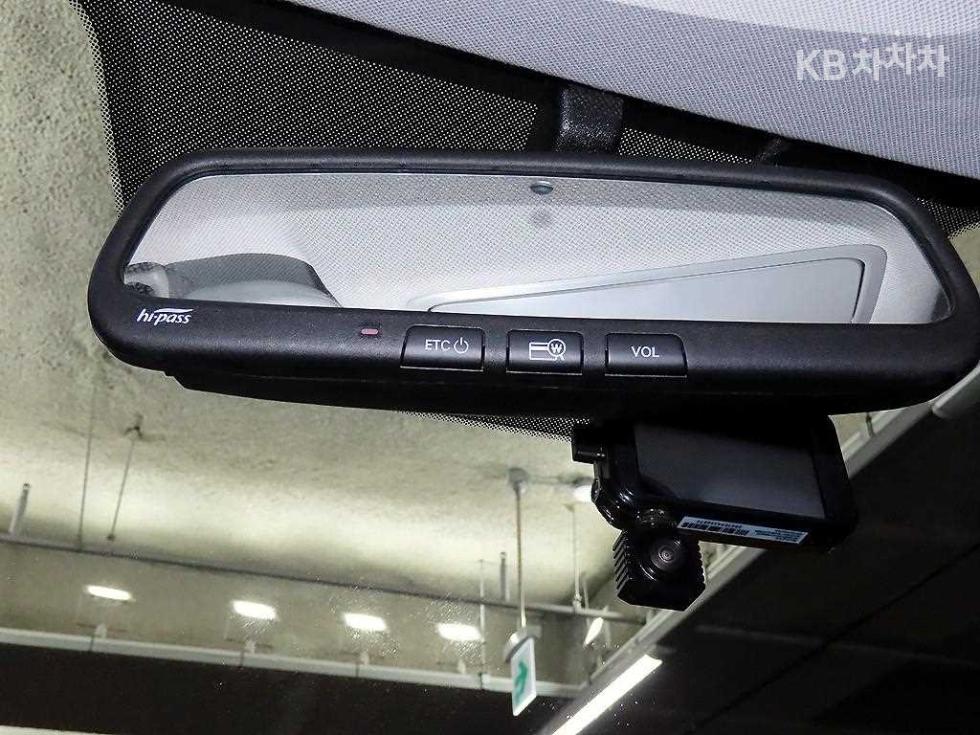 Hyundai Avante — miniaturë 16