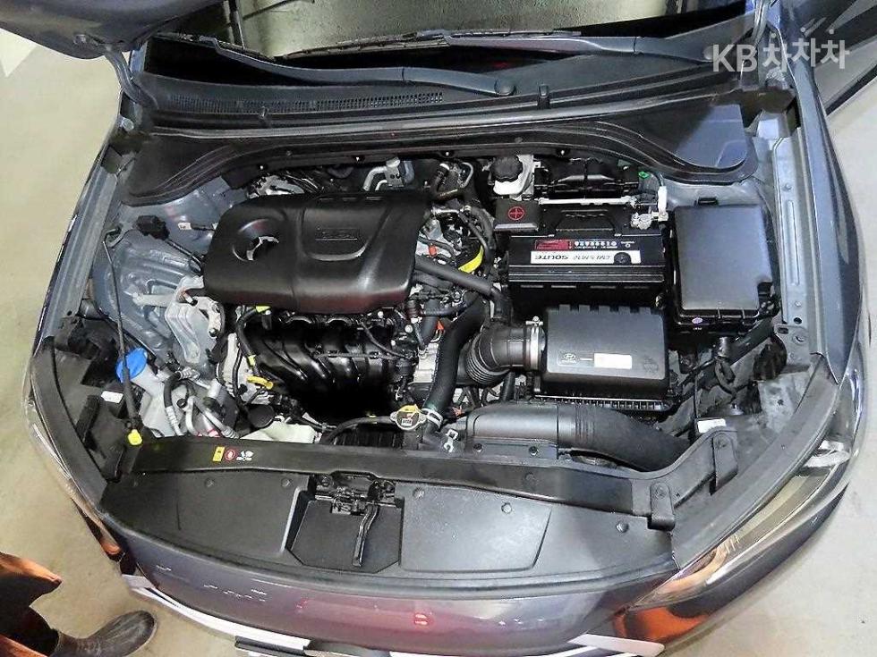 Hyundai Avante — miniaturë 17