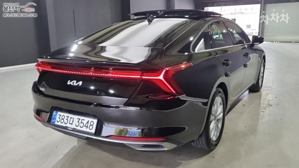 Kia K8 — miniaturë 2