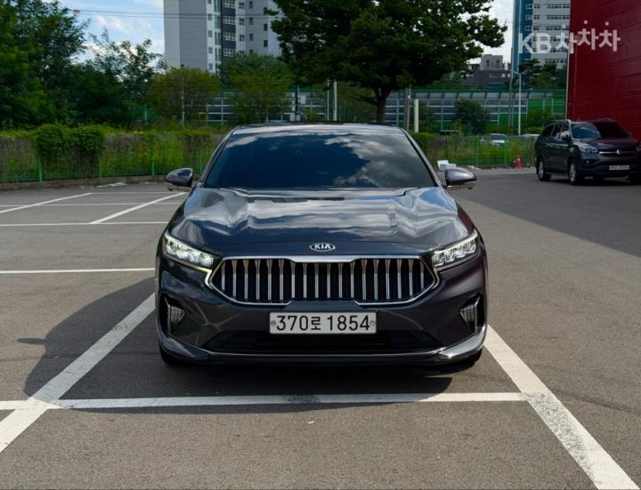 Kia K7 3.0 LPi 렌터카 프레스티지 — foto 1