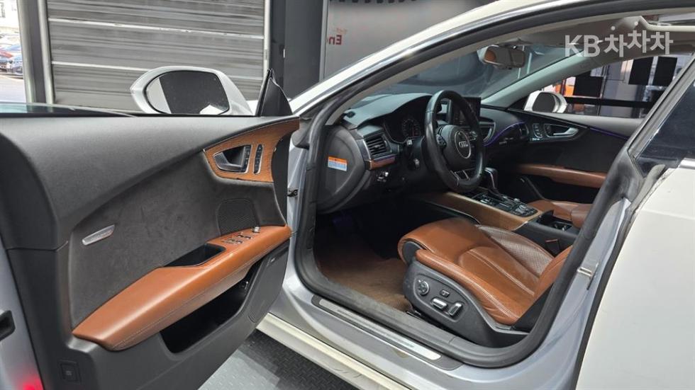 Audi A7 — miniaturë 10