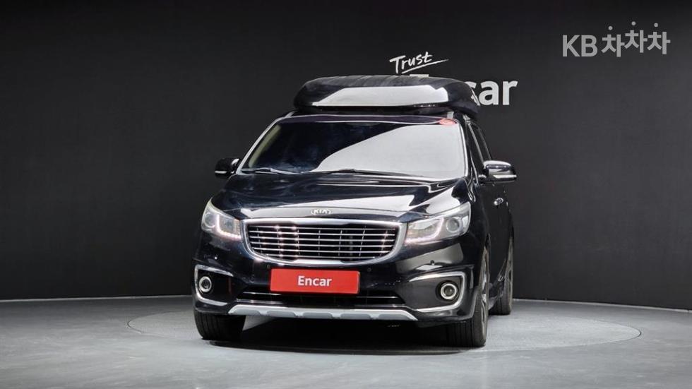 Kia Carnival — miniaturë 3