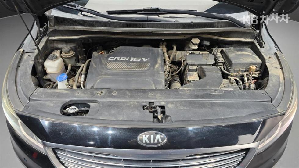 Kia Carnival — miniaturë 6