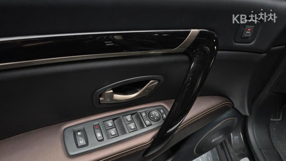 Renault SM7 — miniaturë 17