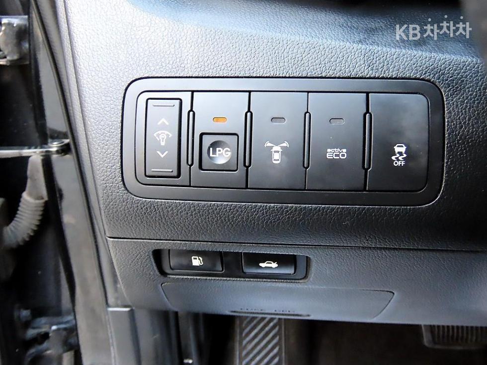 Kia K7 — miniaturë 12